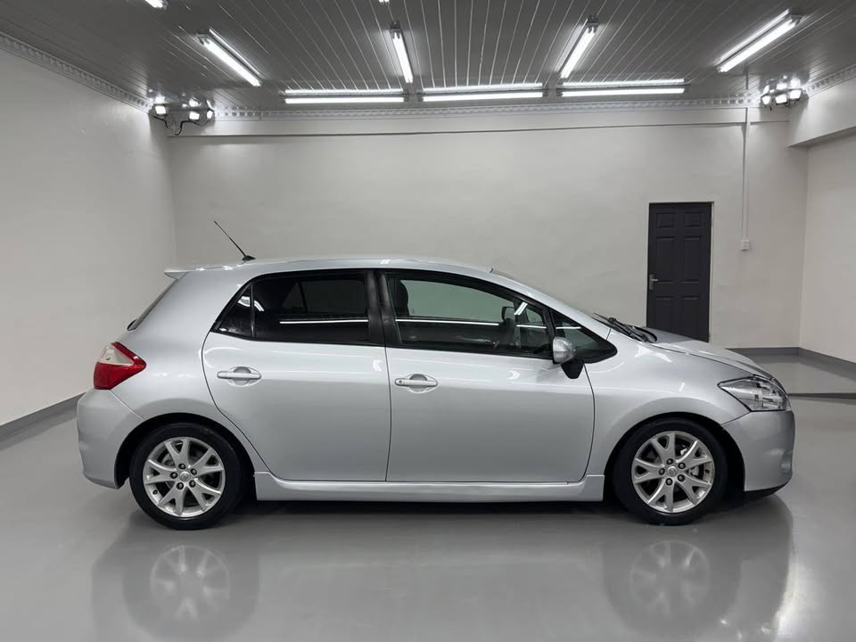 Toyota Auris 1.6 TRD 2013