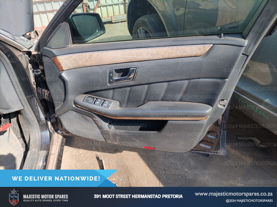 2010 mercedes-benz e200 cgi door panels for sale - Private Seller