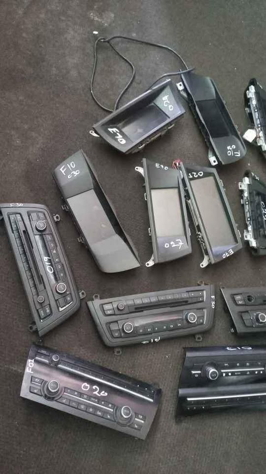 Bmw radio screen and radio face for sale - Private Seller