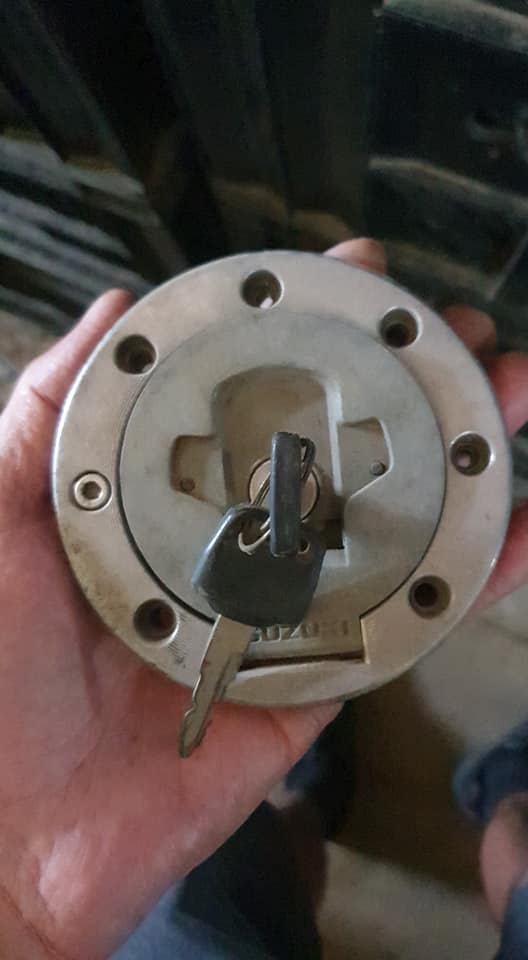 Kawasaki ZX 10 flywheel. Online bike Scrapyard new and secondhand spares and accessories and worksh - Private Seller Kawasaki ZX 10 flywheel. Online bike Scrapyard new and secondhand spares and accessories and worksh - Private Seller