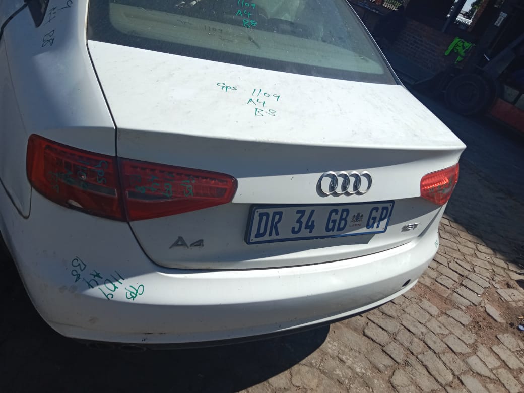 AUDI A4 B8 1.8 TFSI STRIPPING FOR SPARES - Private Seller AUDI A4 B8 1.8 TFSI STRIPPING FOR SPARES - Private Seller