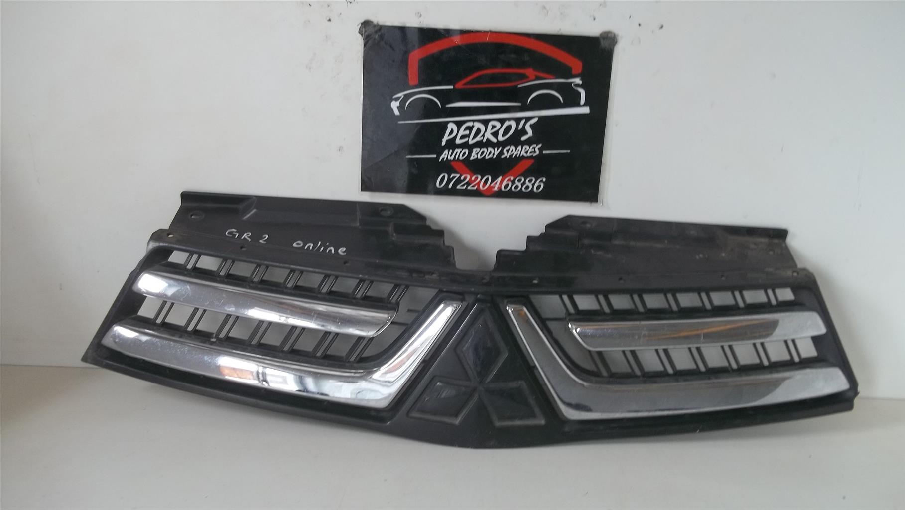 Mitsubishi Triton L200 grille - Private Seller Mitsubishi Triton L200 grille - Private Seller