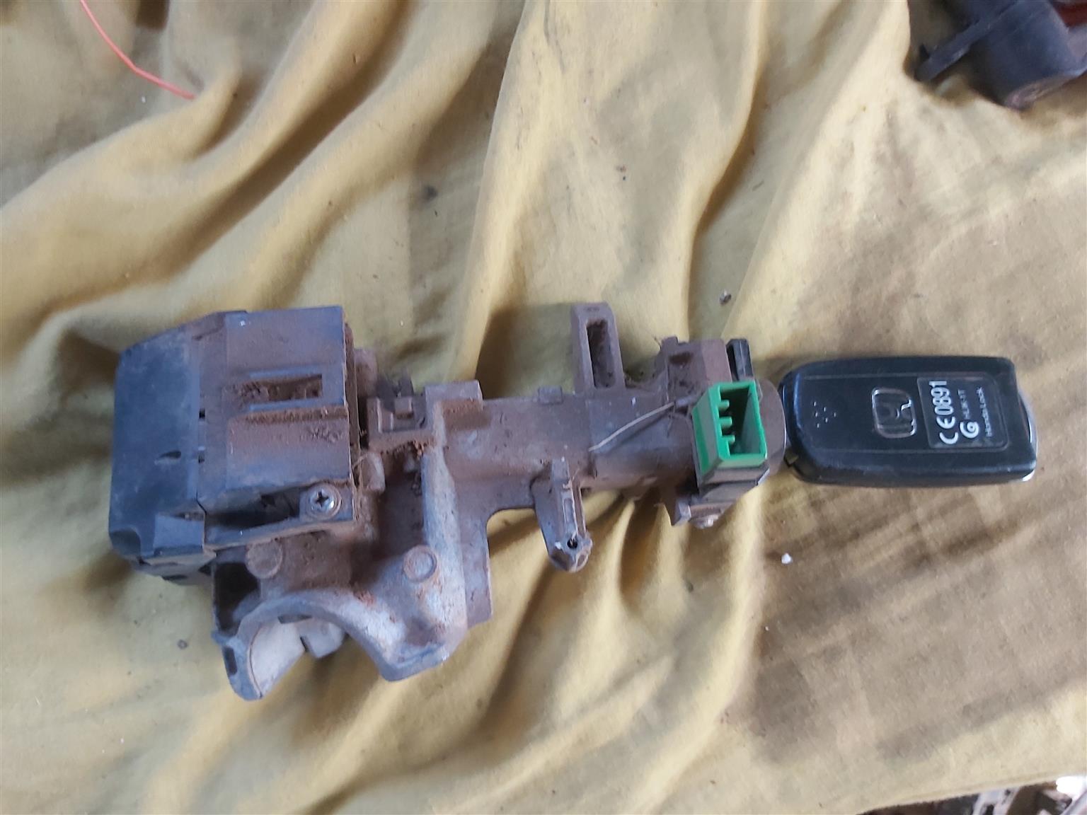 Key and barrel Honda jazz - Private Seller Key and barrel Honda jazz - Private Seller