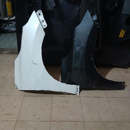 Toyota startlet fender - Private Seller