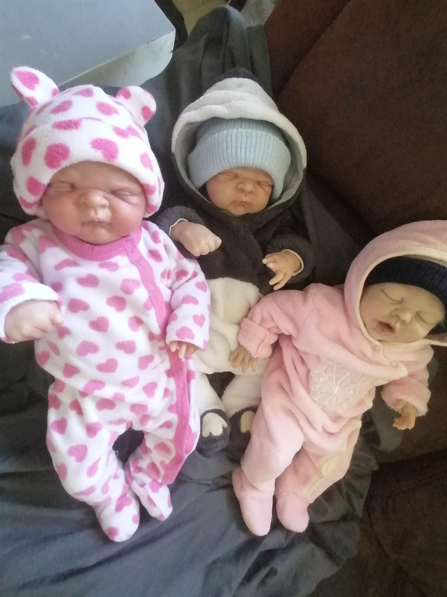 3 pre-loved Reborn babies 3 pre-loved Reborn babies