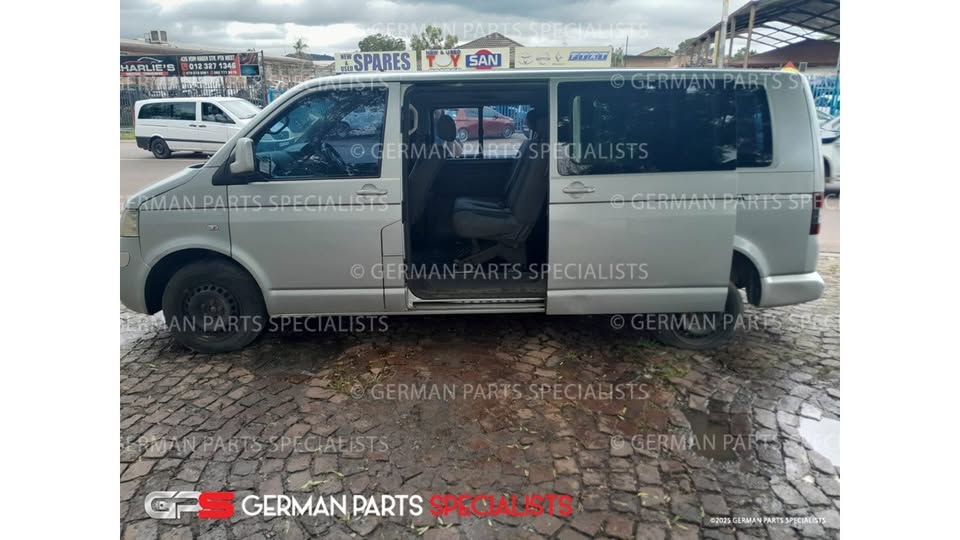 2006 Vw t5 kombi 2.5 tdi  NOW STRIPPING FOR SPARES - Private Seller