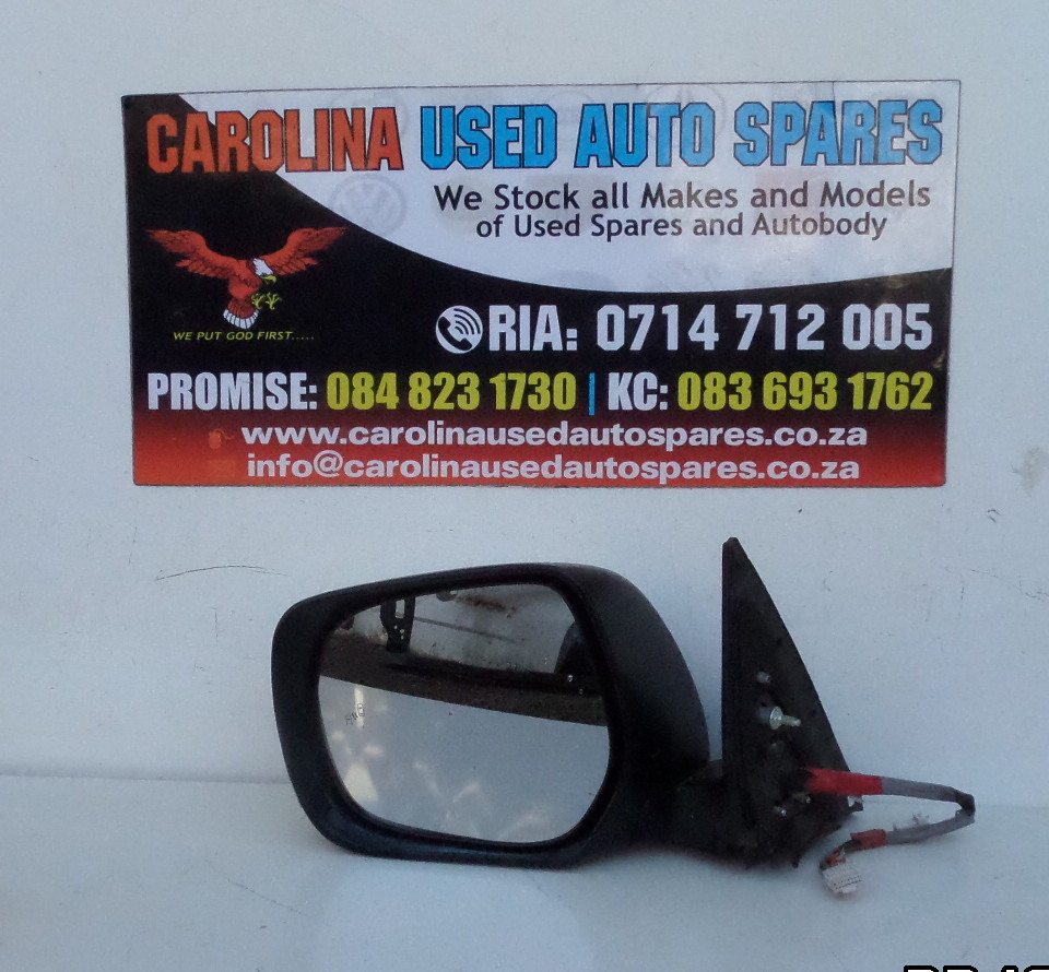 Toyoya Prado FJ150 electric mirror with indicator and camera - Private Seller Toyoya Prado FJ150 electric mirror with indicator and camera - Private Seller
