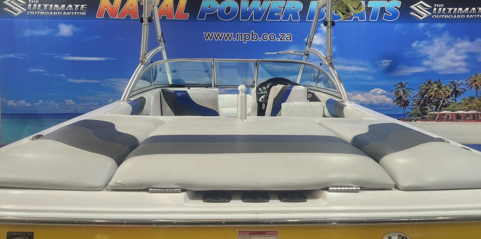 MOOMBA MOBIUS XLV 5.7 L INDMAR V DRIVE
