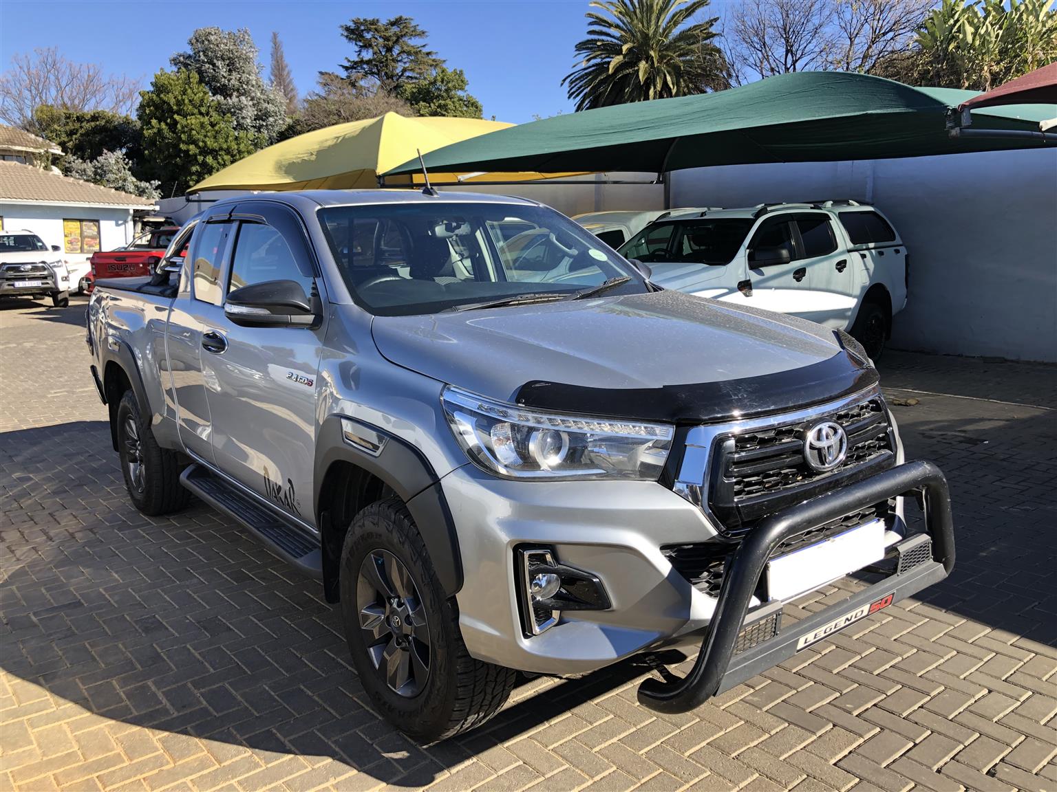Used 2019 Toyota Hilux 2.4GD-6 Xtra cab Raider manual - Private Seller Used 2019 Toyota Hilux 2.4GD-6 Xtra cab Raider manual - Private Seller
