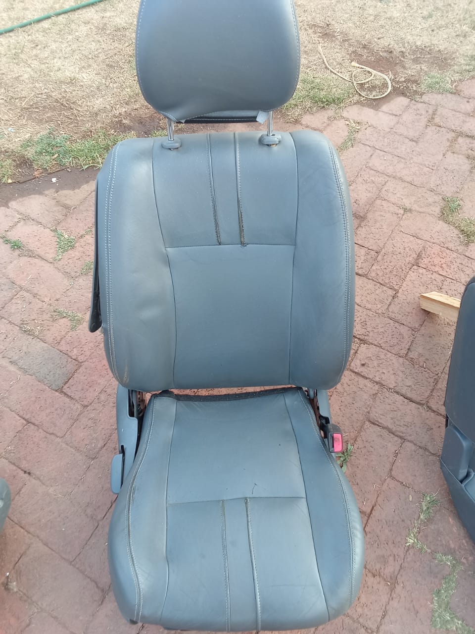 2010-2014 Ford Everest seats - Private Seller