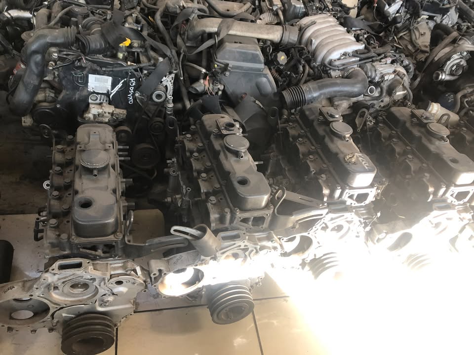 NISSAN TD27 RECON HEAD BLOCK AND SUMP FOR SALE