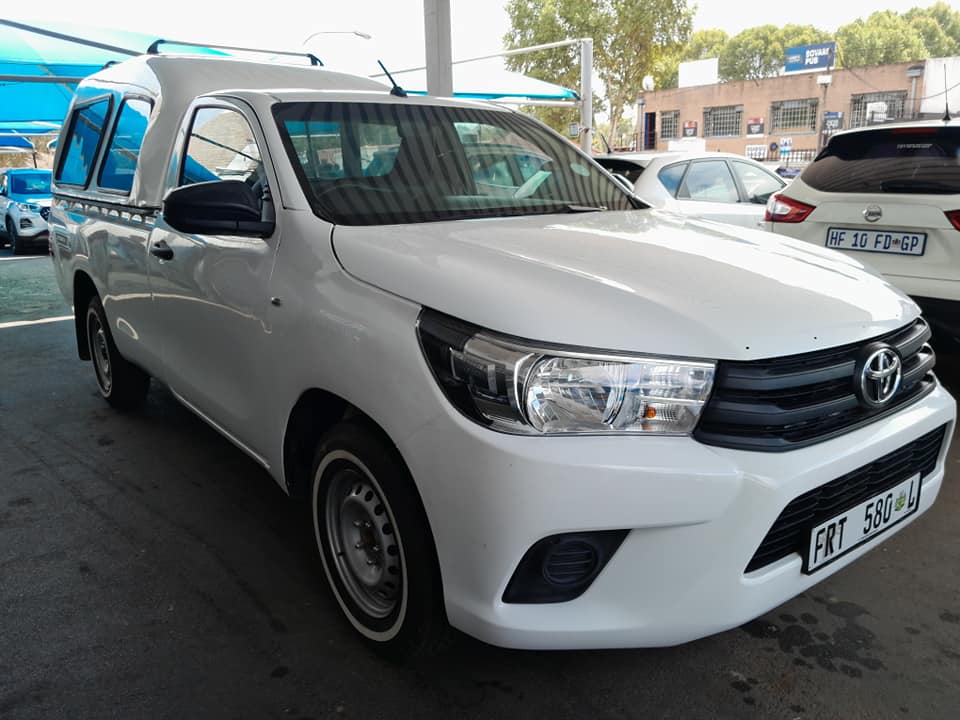2021 TOYOTA HILUX 2.0 VVTI MANUAL WITH CANOPY