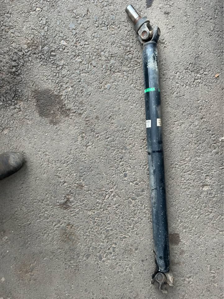 Mahindra Scorpio S10 PropShaft Available @Circle 7 Used Parts Call Or WhatsApp - Private Seller