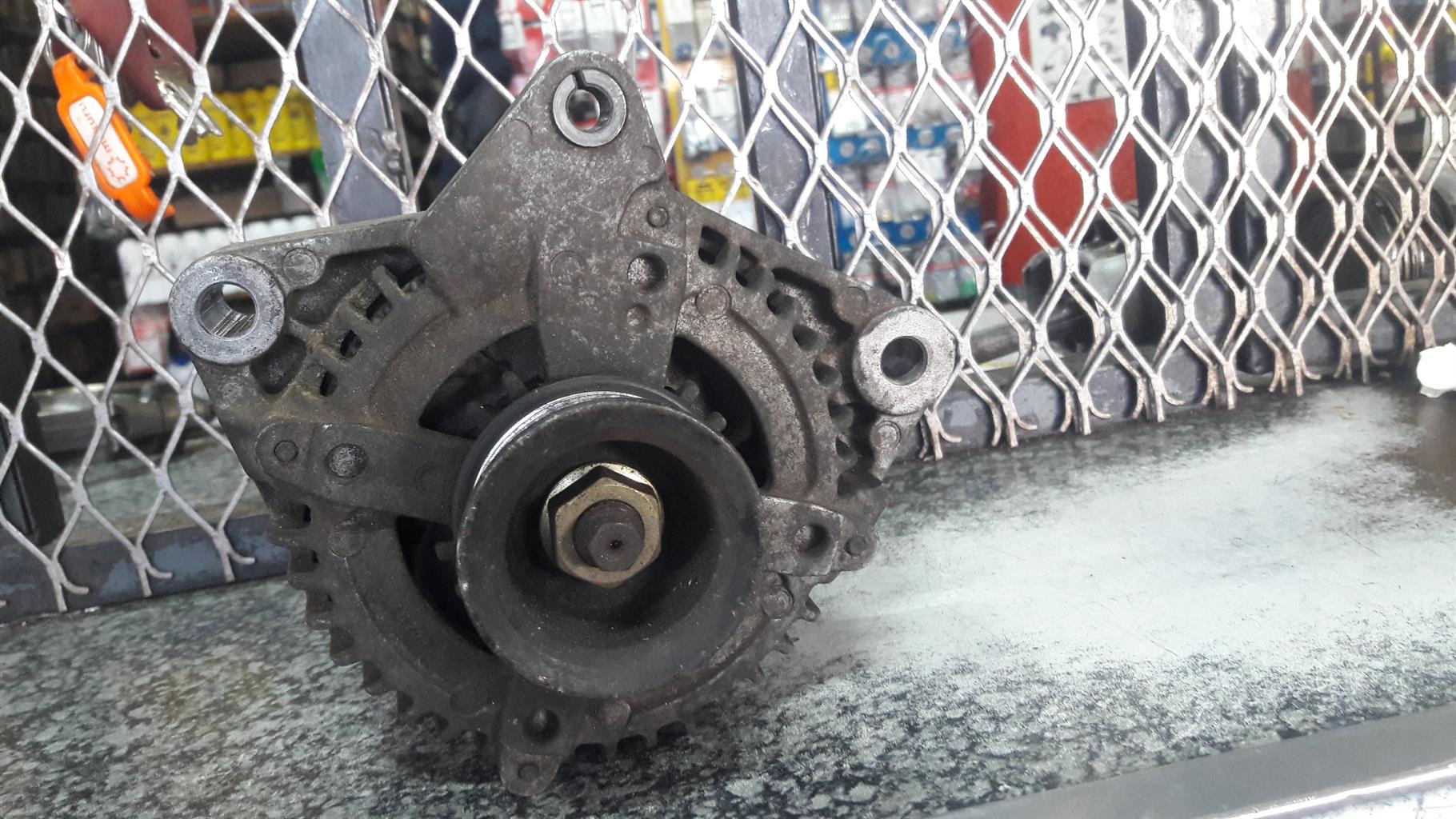 lexus v8 alternator - Private Seller lexus v8 alternator - Private Seller