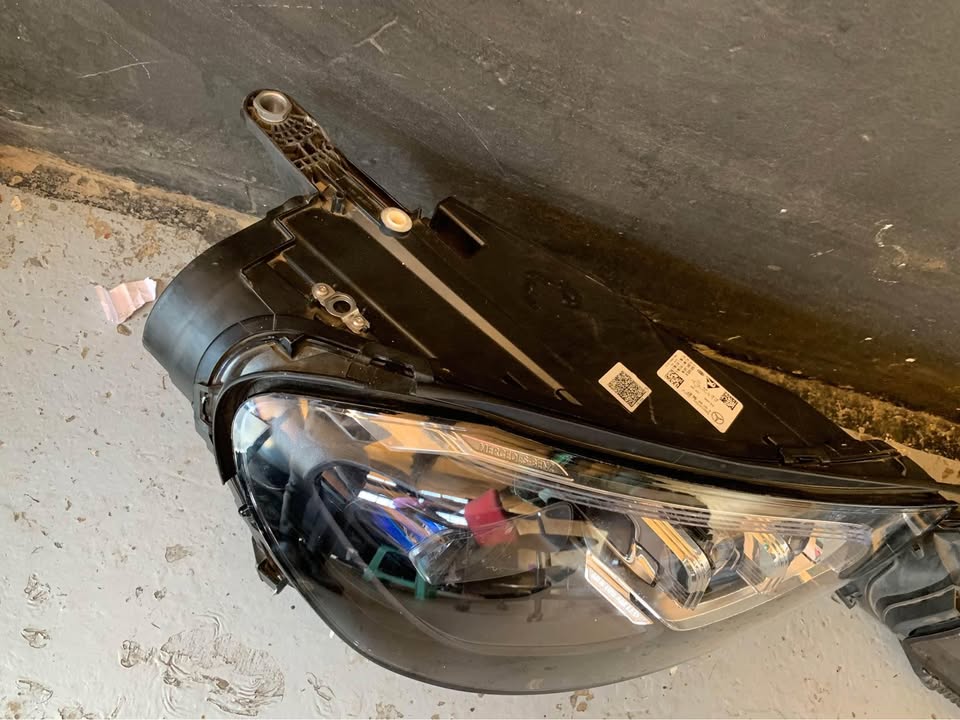 Mercedes Benz GLS 167 headlight RHS
