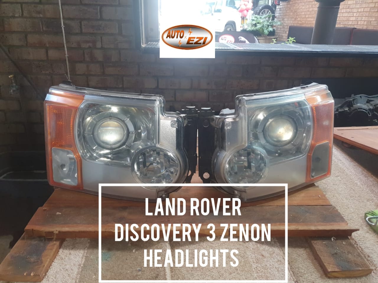 LAND ROVER DISCOVERY 3 ZENON AND HALOGEN HEADLIGHTS LAND ROVER DISCOVERY 3 ZENON AND HALOGEN HEADLIGHTS