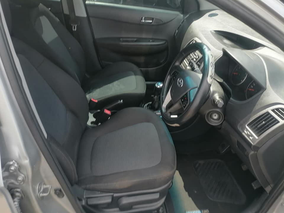 2014 Hyundai i20 1.4 Fluid with a leather interior