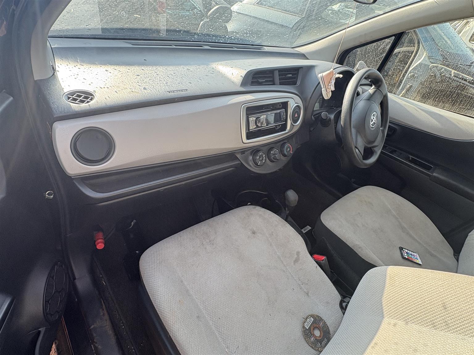 Toyota Yaris 2 2014 stripping for spares