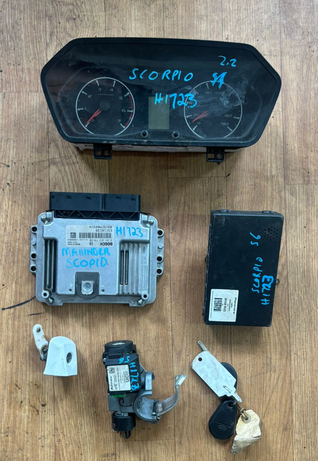 2017 Mahindra Scorpio 2.2 S4 ECU SET - Private Seller 2017 Mahindra Scorpio 2.2 S4 ECU SET - Private Seller