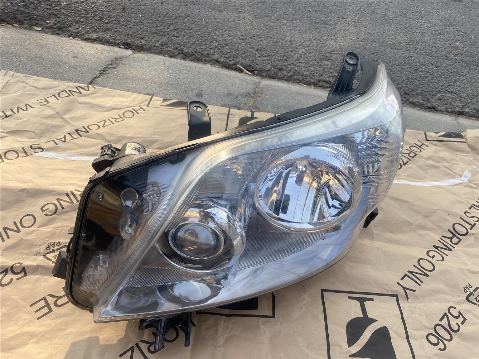 2014 TOYOTA LAND CRUISER PRADO HEADLIGHT LEFT SIDE FOR SALE