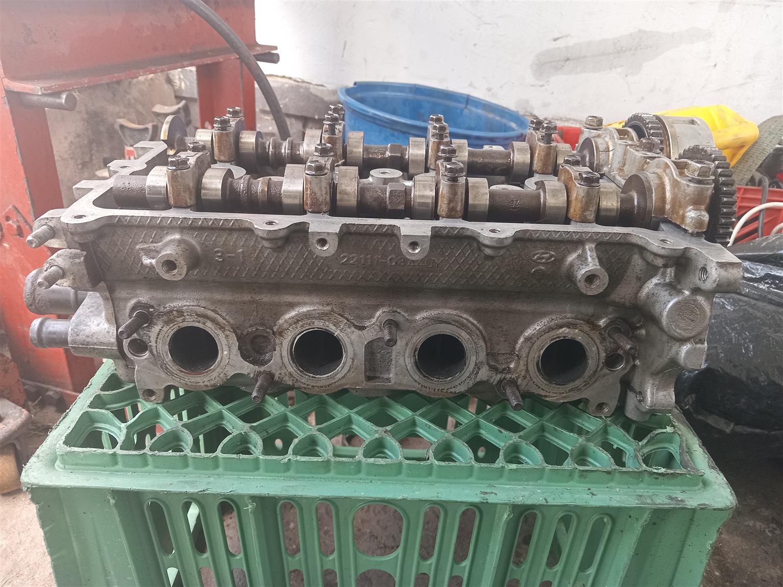 Hyundai i10 1.2 g4la cylinder head - Private Seller