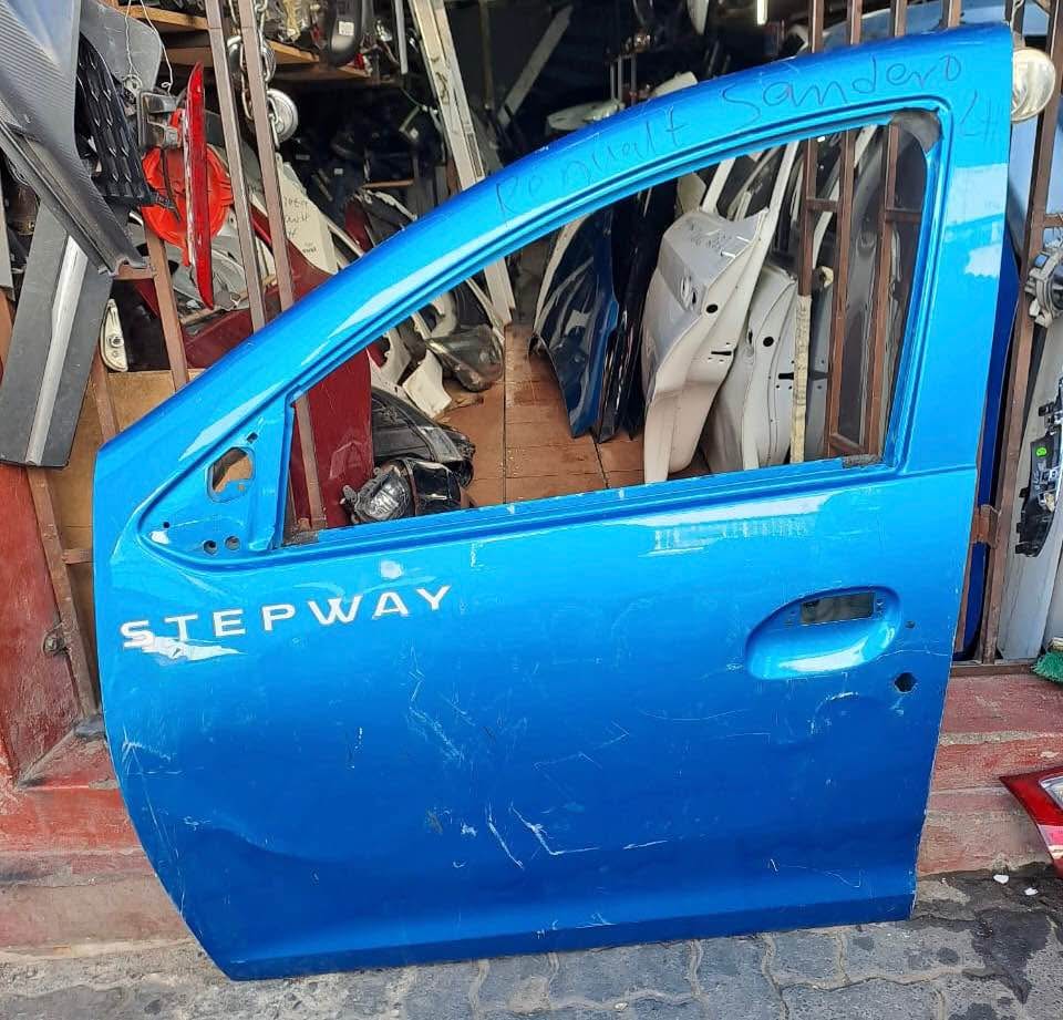 Renault Sandero Stepwqy door - Private Seller Renault Sandero Stepwqy door - Private Seller