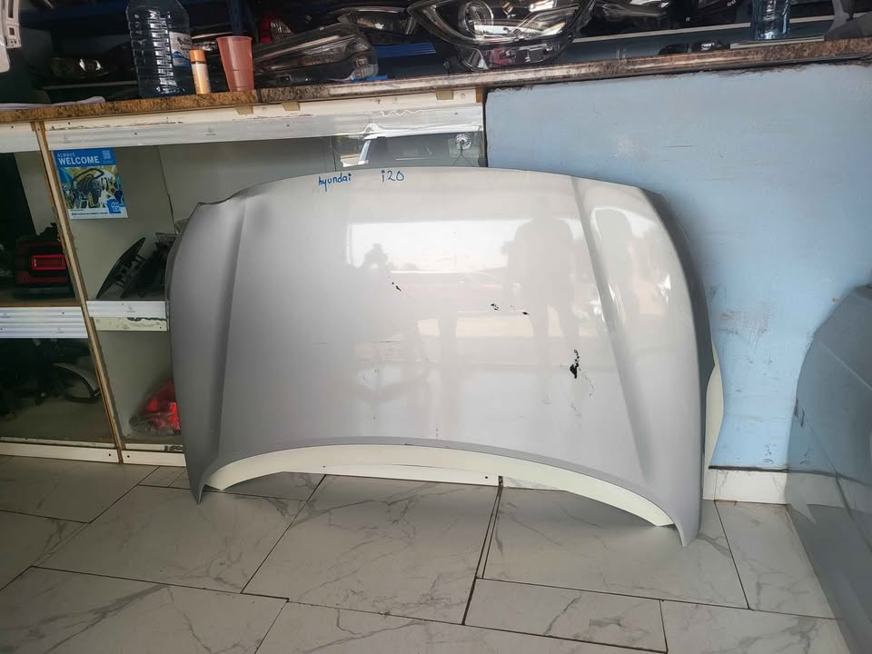 2016-2021 Hyundai i20 bonnet for sale - Private Seller