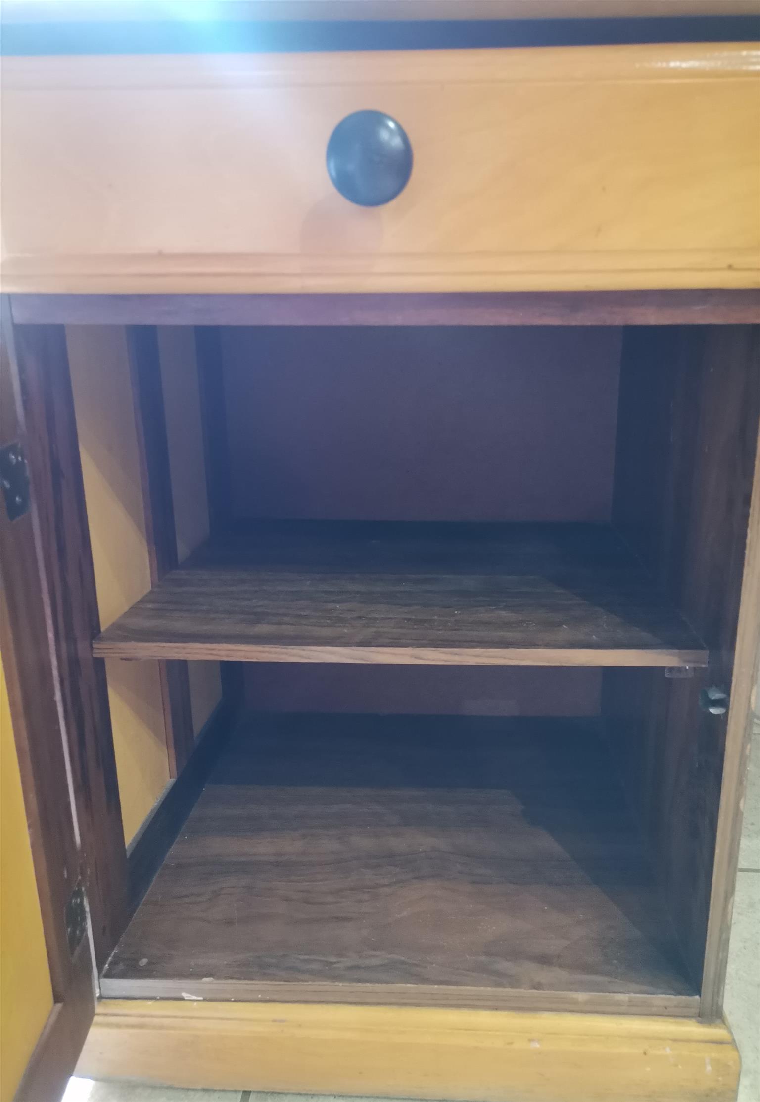 Embuia dressing table