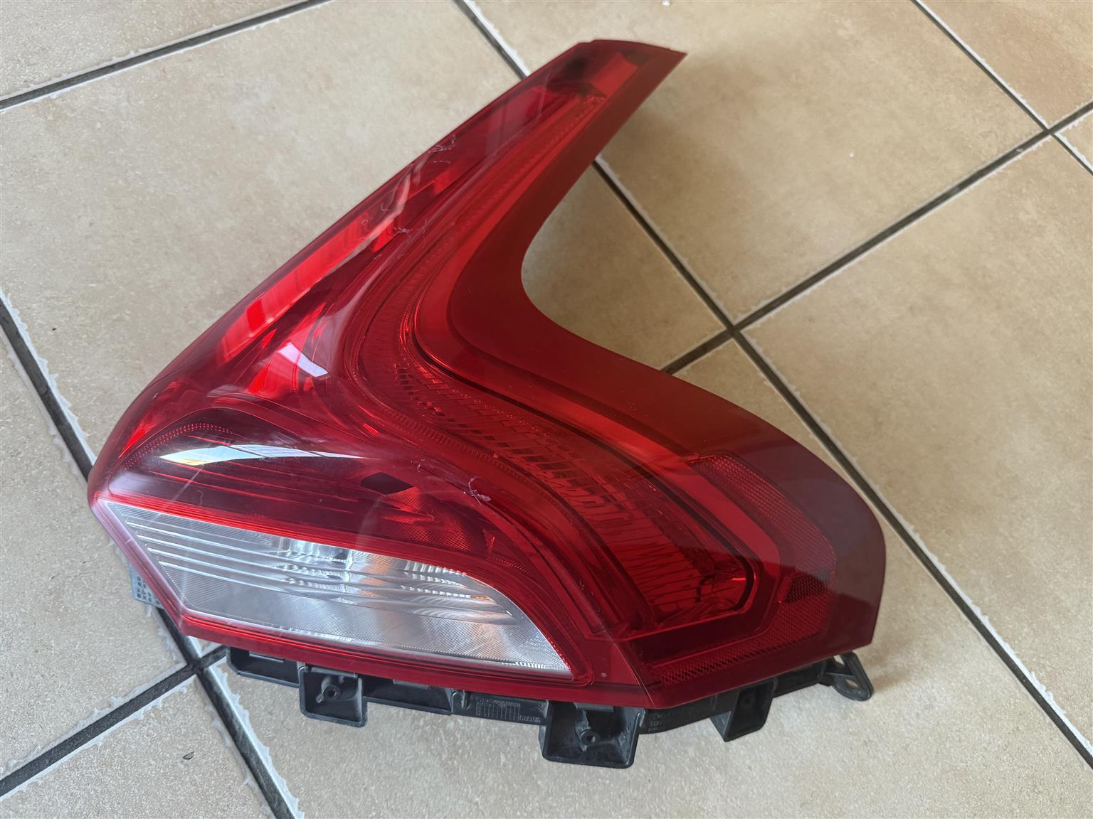 Volvo V40 Tailight - Private Seller Volvo V40 Tailight - Private Seller