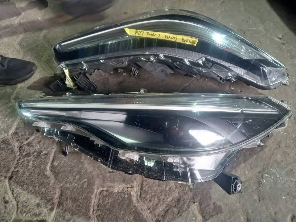 Toyota Corolla Cross RHS LED Xenon Headlights. - Private Seller Toyota Corolla Cross RHS LED Xenon Headlights. - Private Seller