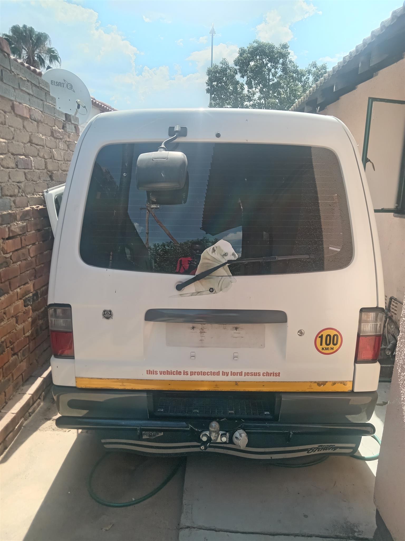 Mazda bongo brawny van accident damaged