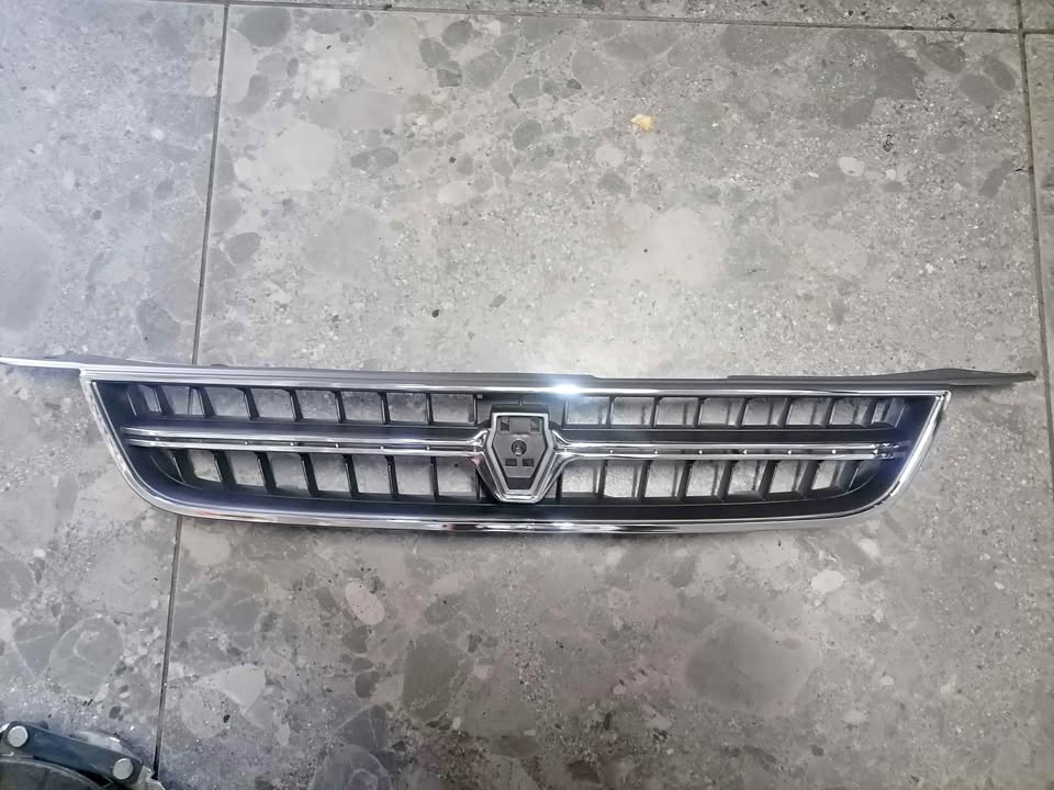 Toyota Corolla RSI shape Chrome Grill - Private Seller Toyota Corolla RSI shape Chrome Grill - Private Seller
