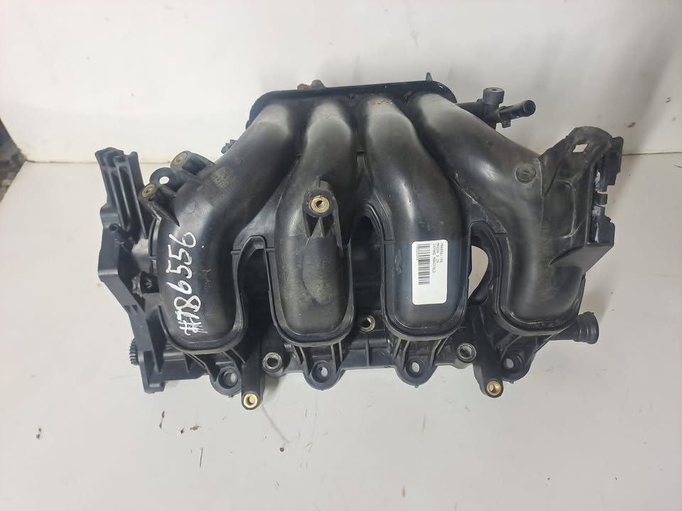 Ford Focus Z6/Mazda 3 Intake Manifold - Private Seller Ford Focus Z6/Mazda 3 Intake Manifold - Private Seller