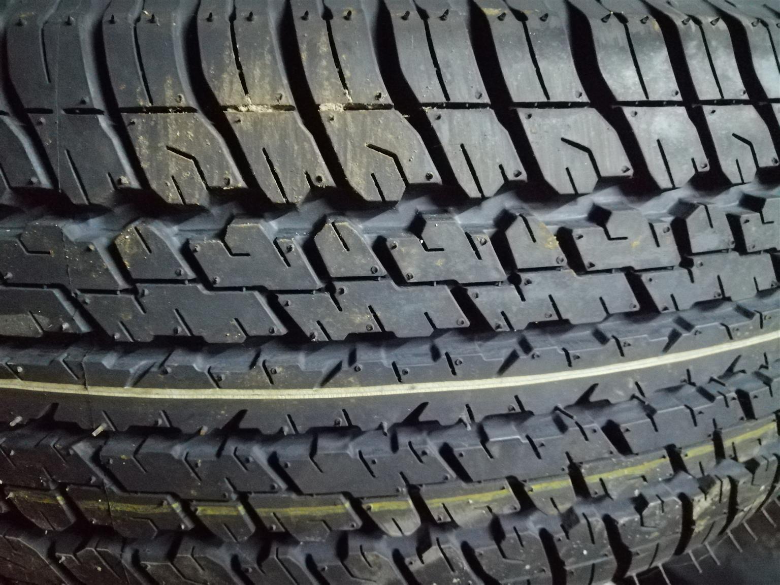 NEW!! TYRES. 255/65R17c Dunlop.. NEW!! TYRES. 255/65R17c Dunlop..