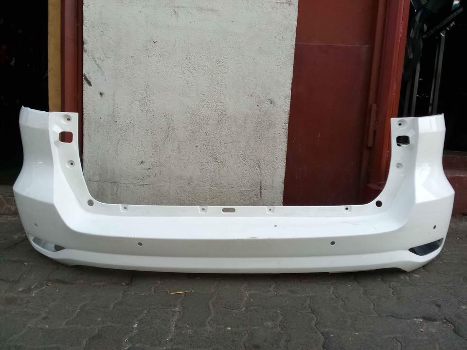 Toyota Fortuner back bumper gd6 - Private Seller