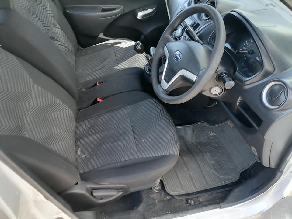 2017 Datsun Go +1.2 Seven seater with a Nice interior seat