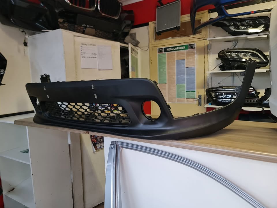 2017 JEEP RENEGADE SPOILER FOR SALE SUPER CLEAN - Private Seller 2017 JEEP RENEGADE SPOILER FOR SALE SUPER CLEAN - Private Seller
