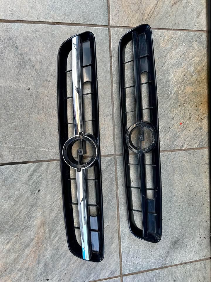 Opel Corsa G Front Grills For Sale @Circle 7 Used Parts - Private Seller Opel Corsa G Front Grills For Sale @Circle 7 Used Parts - Private Seller