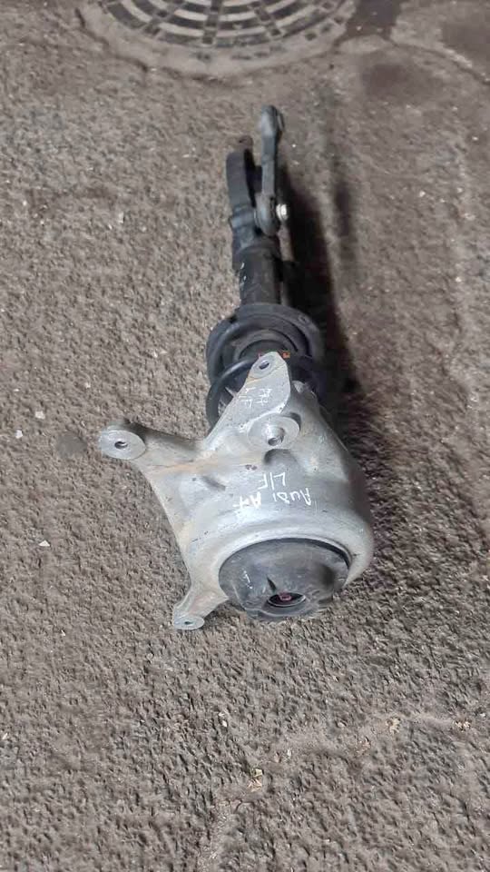 Audi A4 L/F shock - Private Seller Audi A4 L/F shock - Private Seller