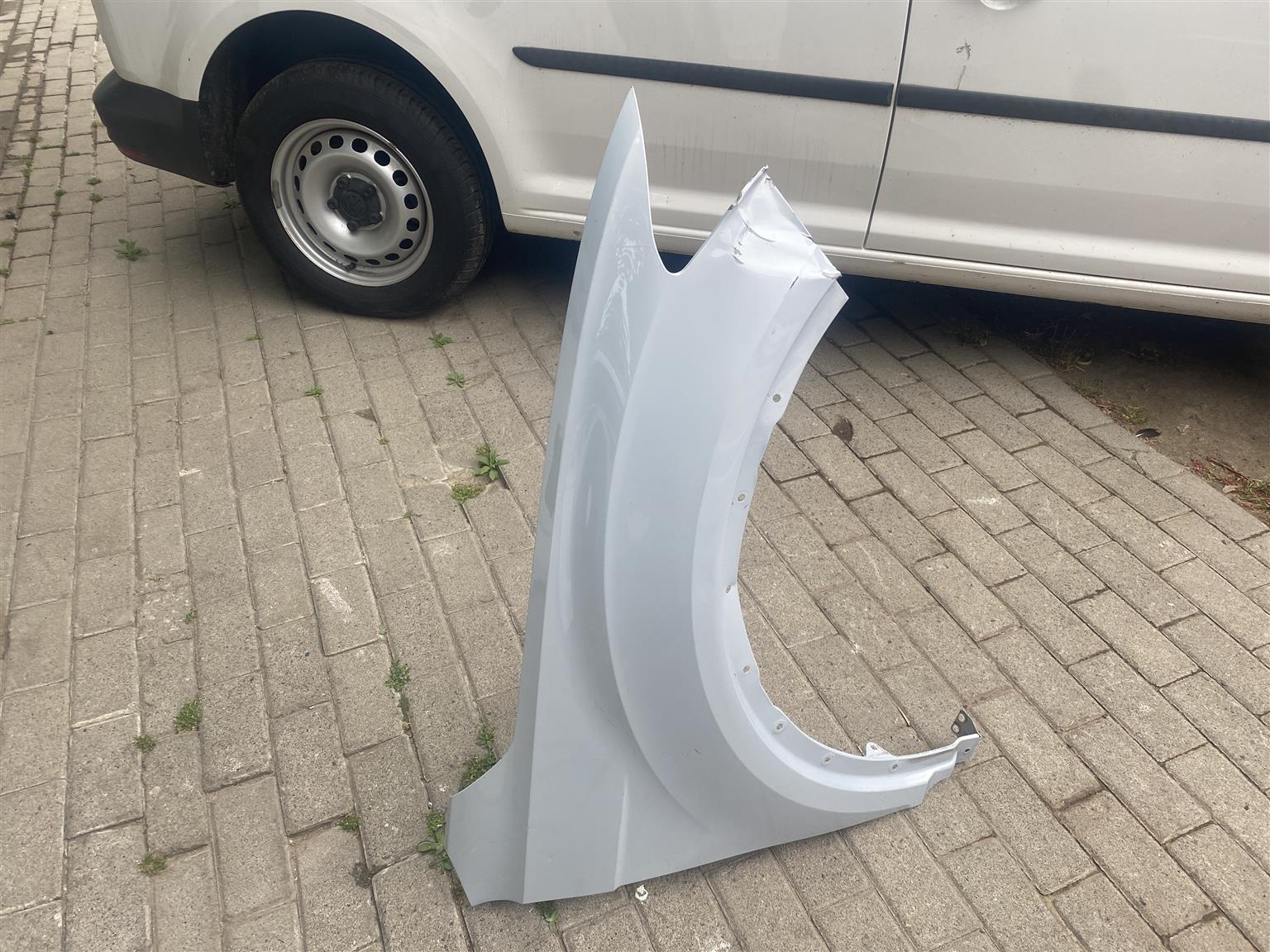 2021 VW T-ROC RIGHT FRONT FENDER FOR SALE - Private Seller 2021 VW T-ROC RIGHT FRONT FENDER FOR SALE - Private Seller