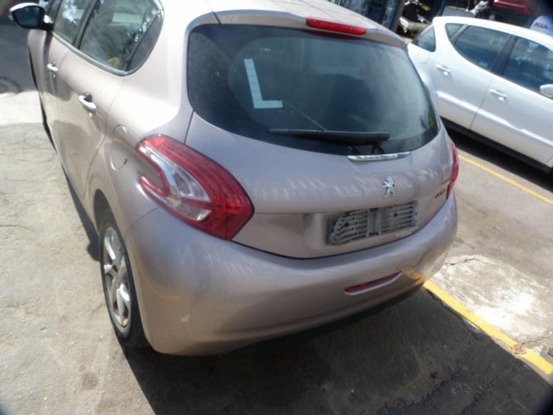 Peugeot 208 1.2 VTi Active Gold Manual - 2013 STRIPPING FOR PARTS - Private Seller Peugeot 208 1.2 VTi Active Gold Manual - 2013 STRIPPING FOR PARTS - Private Seller