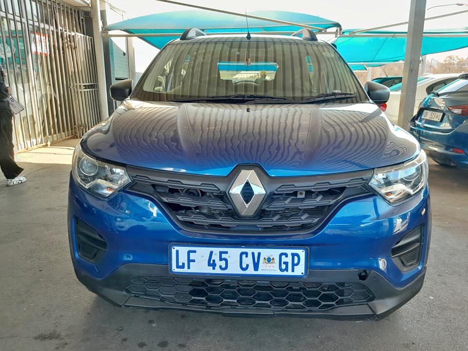 2022 RENAULT TRIBER 7SEATER 1.0 MANUAL