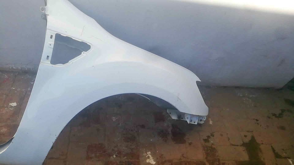 FORD RANGER LEFT AND RIGHT FENDERS FOR SALE - Private Seller FORD RANGER LEFT AND RIGHT FENDERS FOR SALE - Private Seller