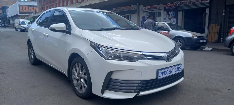2017 TOYOTA COROLLA PRESTIGE 1.6 PETROL, MANUAL, WHITE COLOUR