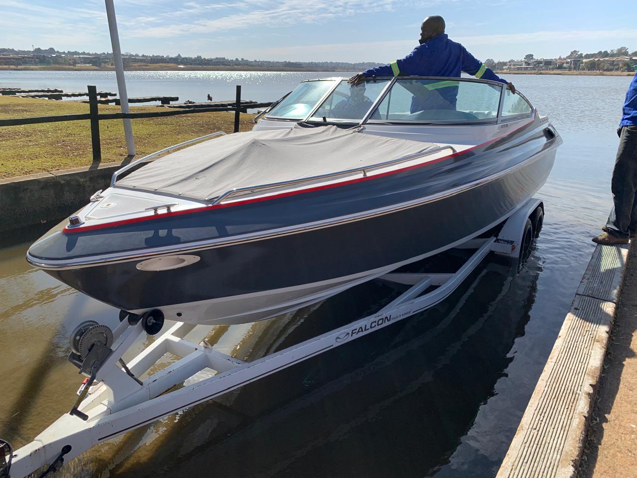 1996 Formula Thunderbird/Falcon 2270BR V8