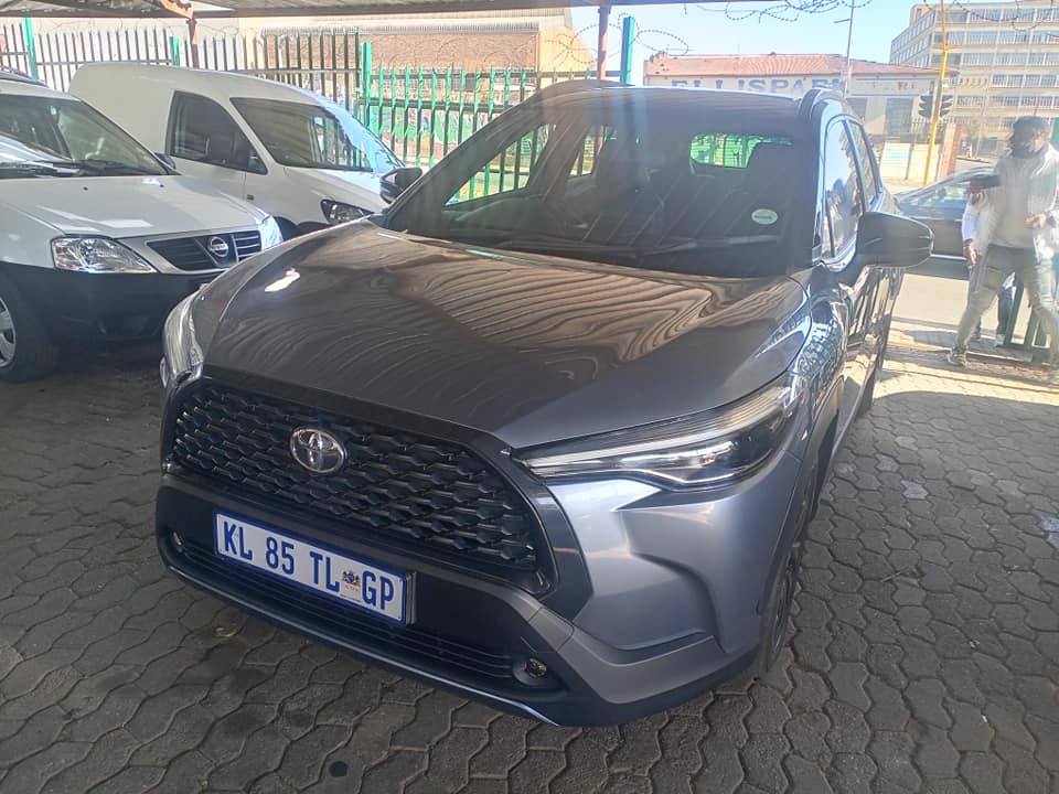 2022 Toyota corolla Cross Automatic 1.5 sx Petrol Grey Reverse camera Keyless.