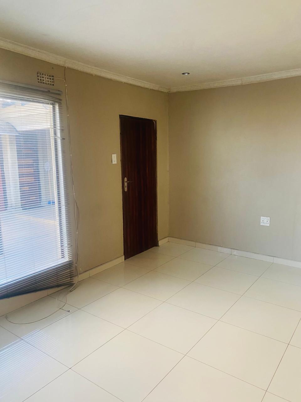 Room to Rent in Protea North Ext 1 (Policeview) Junk Mail
