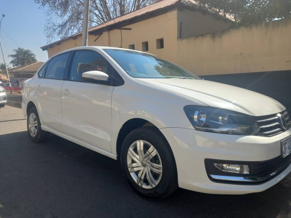 2019 Polo 6 Sedan 1.4 Petrol, Manual, White, 38000km Service History