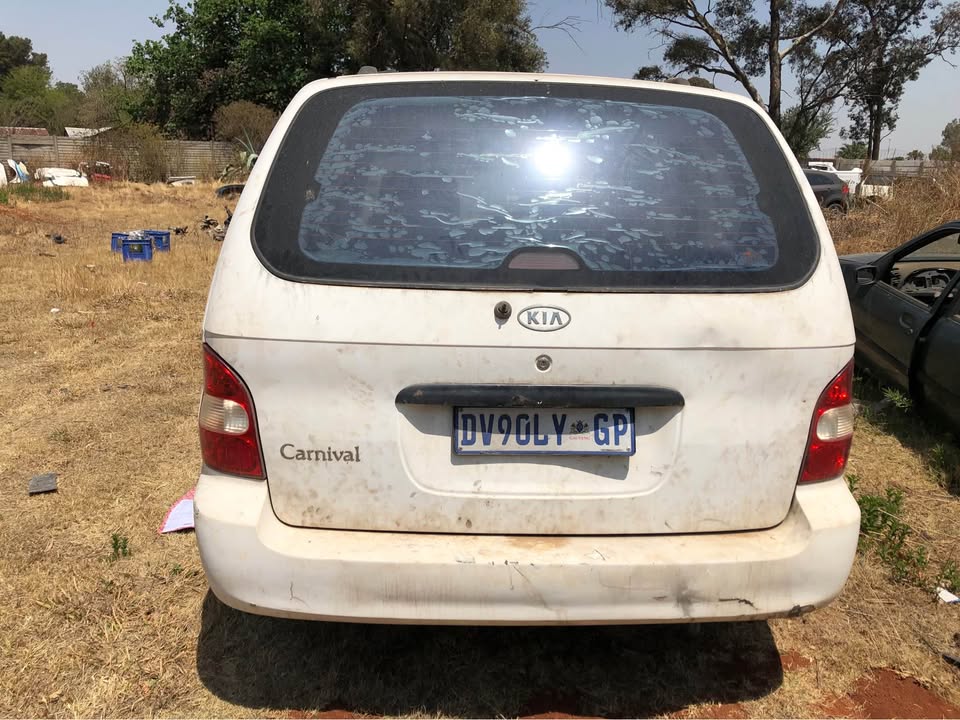 Kia Carnival Stripping for Parts - Private Seller