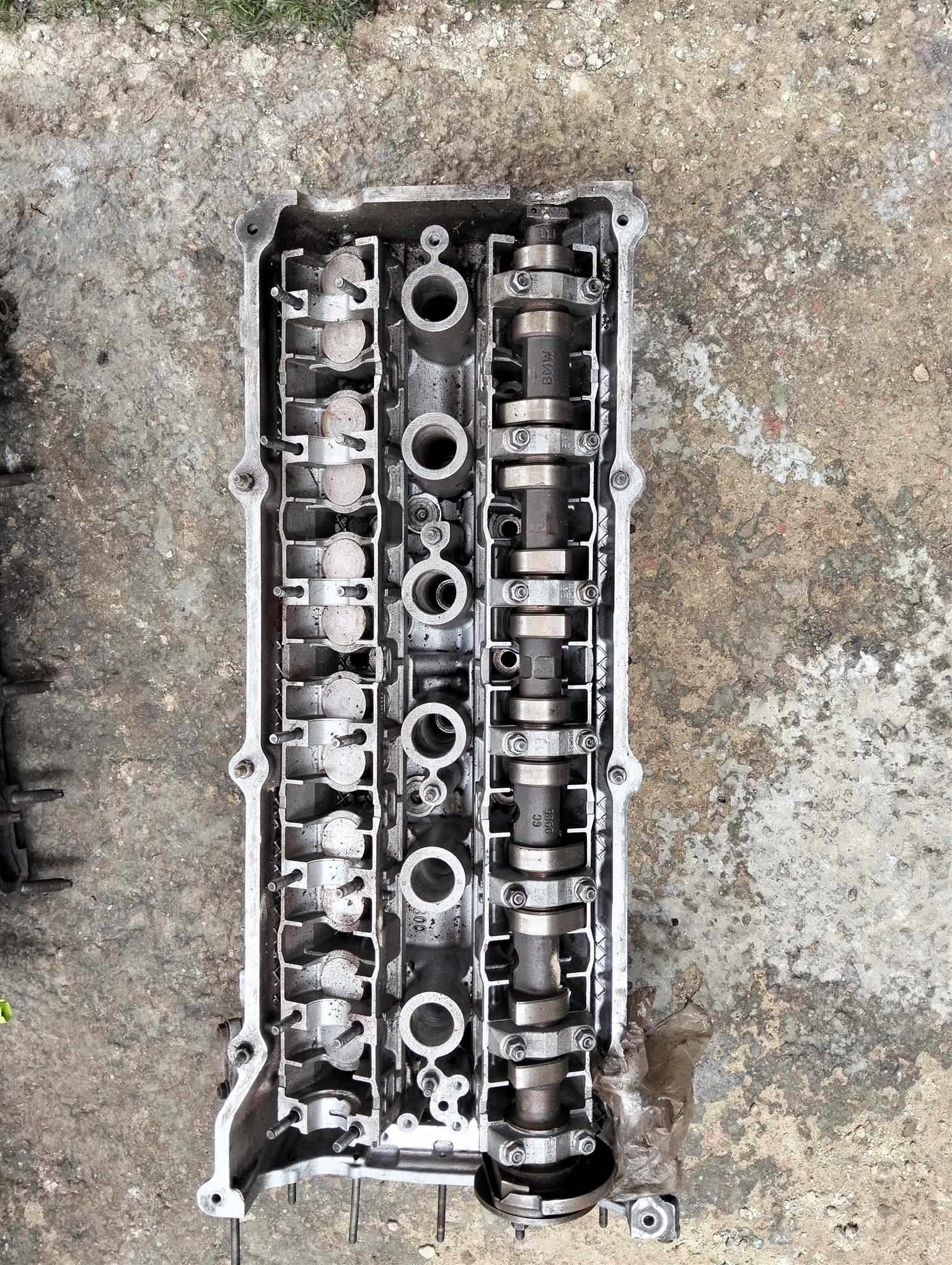 BMW multivalve 525/E46/E36 cylinder head slightly negotiable - Private Seller